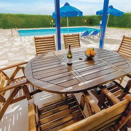 Ino With Private Swimming Pool At Coral Bay Peyia