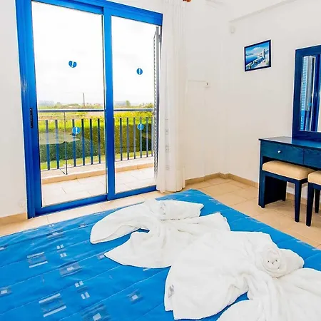 Villa Ino With Private Swimming Pool At Coral Bay Peyia